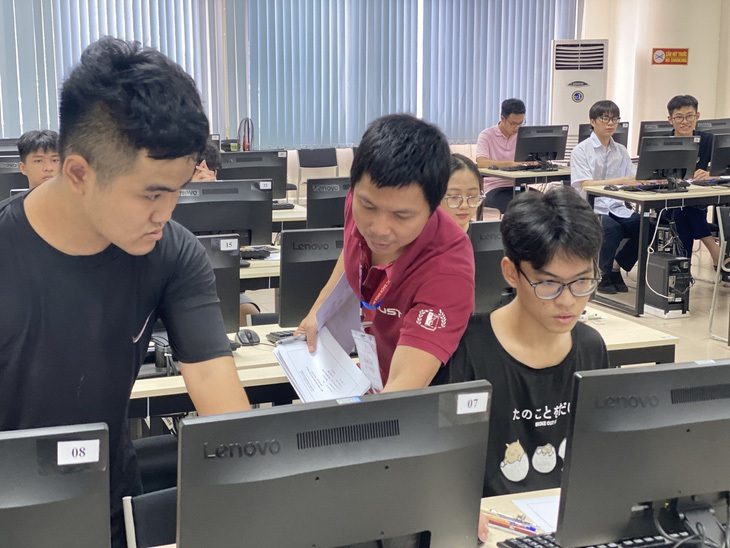 6 thí sinh đạt trên 90 điểm thi đánh giá tư duy đợt thi thứ nhất - Ảnh 1. 6 thí sinh đạt trên 90 điểm thi đánh giá tư duy đợt thi thứ nhất - Ảnh 1.