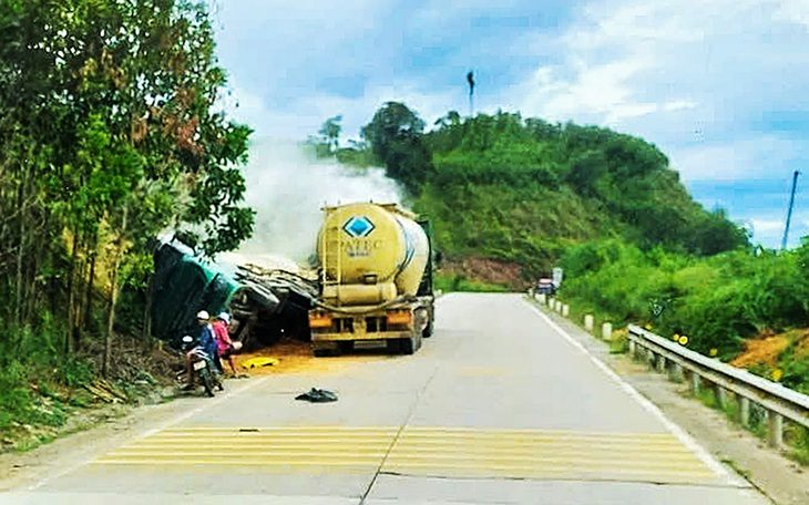 Bắt 'bệnh' ngủ gà ngủ gật dễ gây tai nạn của lái xe đường dài - Ảnh 1. Bắt 'bệnh' ngủ gà ngủ gật dễ gây tai nạn của lái xe đường dài - Ảnh 1.