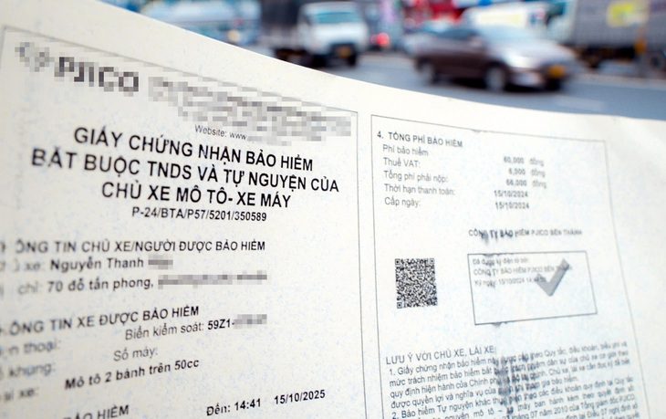 Bảo hiểm bắt buộc trách nhiệm dân sự với xe máy: Bộ nói cần thiết, người dân hững hờ - Ảnh 1. Bảo hiểm bắt buộc trách nhiệm dân sự với xe máy: Bộ nói cần thiết, người dân hững hờ - Ảnh 1.