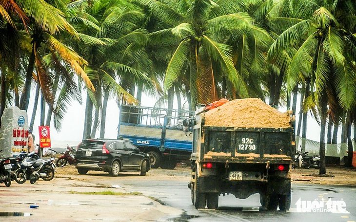 2,3 triệu/m³ cát trong vụ đấu mỏ cát khủng ở Quảng Nam 'là điều không tưởng' - Ảnh 1. 2,3 triệu đồng/m3 trong vụ đấu giá 370 tỉ đồng mỏ cát ở Quảng Nam 'là điều không tưởng' - Ảnh 1.