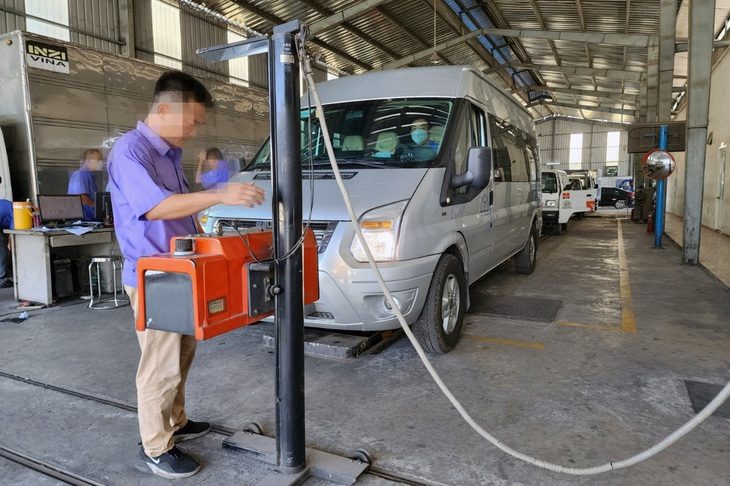 Bắt giám đốc và nhiều đăng kiểm viên một trung tâm đăng kiểm ở Đồng Nai - Ảnh 1. Bắt giám đốc và nhiều đăng kiểm viên một trung tâm đăng kiểm ở Đồng Nai - Ảnh 1.