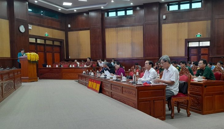 edit-hoi-nghi-suc-khoe-17272513100131550169914 287 công nhân ở Vĩnh Long nhập viện là do ngộ độc vi sinh vật - Ảnh 1.