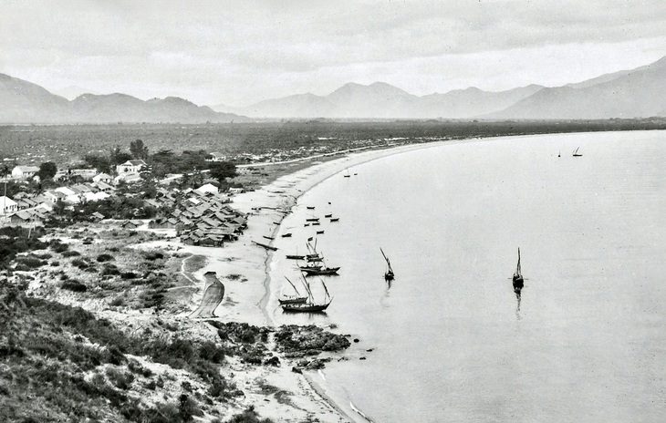 Nha Trang nhìn từ xóm Chụt những năm đầu thế kỷ 20 - Ảnh tư liệu Nha Trang nhìn từ xóm Chụt những năm đầu thế kỷ 20 - Ảnh tư liệu