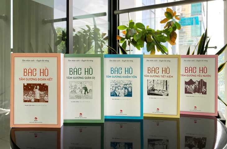 5 cuốn sách mới giúp thiếu nhi rèn nhân cách từ những câu chuyện về Bác Hồ - Ảnh 1. 5 cuốn sách mới giúp thiếu nhi rèn nhân cách từ những câu chuyện về Bác Hồ - Ảnh 1.